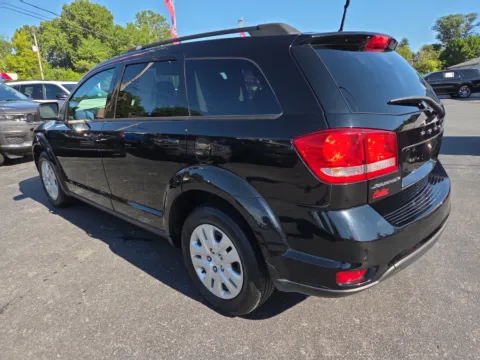 More photos of 2019 Dodge Journey SE at Outten Chrysler Dodge Jeep RAM of Hamburg, PA