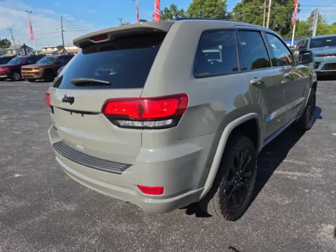 Another view of 2020 Jeep Grand Cherokee Altitude for sale in Hamburg, PA at Outten Chrysler Dodge Jeep RAM of Hamburg