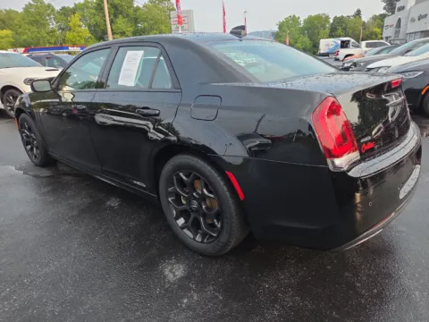 More photos of 2022 Chrysler 300 Touring L at Outten Chrysler Dodge Jeep RAM of Hamburg, PA