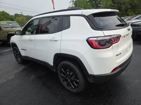 More photos of 2026 Jeep Compass Latitude Altitude at Outten Chrysler Dodge Jeep RAM of Hamburg, PA