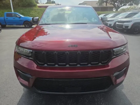 More photos of 2025 Jeep Grand Cherokee Limited at Outten Chrysler Dodge Jeep RAM of Hamburg, PA