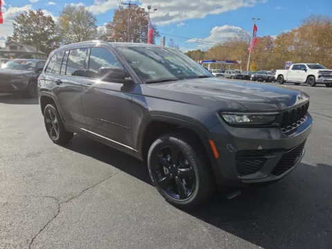 Gray 2025 Jeep Grand Cherokee Altitude X for sale in Hamburg, PA