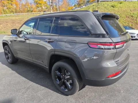 More photos of 2025 Jeep Grand Cherokee Altitude X at Outten Chrysler Dodge Jeep RAM of Hamburg, PA