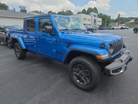 Blue 2025 Jeep Gladiator Sport S for sale in Hamburg, PA