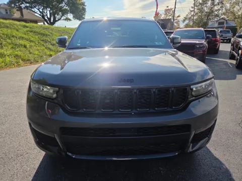 More photos of 2025 Jeep Grand Cherokee L Limited at Outten Chrysler Dodge Jeep RAM of Hamburg, PA