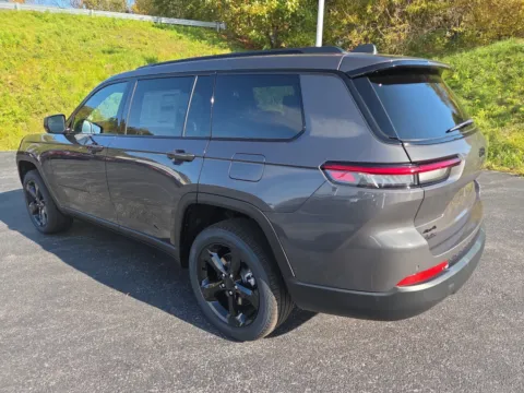 More photos of 2025 Jeep Grand Cherokee L Limited at Outten Chrysler Dodge Jeep RAM of Hamburg, PA