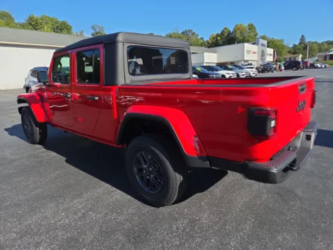 More photos of 2025 Jeep Gladiator Sport S at Outten Chrysler Dodge Jeep RAM of Hamburg, PA