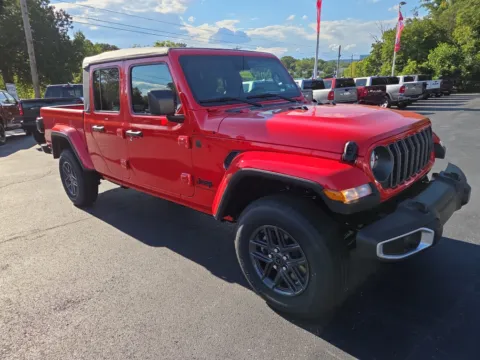 Red 2025 Jeep Gladiator Sport S for sale in Hamburg, PA