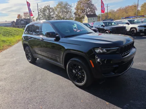 Black 2025 Jeep Grand Cherokee Altitude X for sale in Hamburg, PA