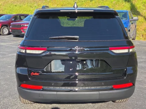 Another view of 2025 Jeep Grand Cherokee Altitude X for sale in Hamburg, PA at Outten Chrysler Dodge Jeep RAM of Hamburg