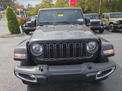 More photos of 2025 Jeep Gladiator Sport S at Outten Chrysler Dodge Jeep RAM of Hamburg, PA