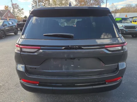 Another view of 2025 Jeep Grand Cherokee Limited for sale in Hamburg, PA at Outten Chrysler Dodge Jeep RAM of Hamburg