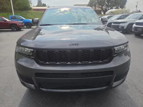 More photos of 2025 Jeep Grand Cherokee L Altitude X at Outten Chrysler Dodge Jeep RAM of Hamburg, PA