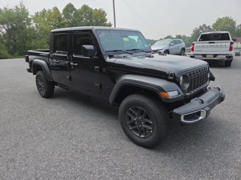 Black 2025 Jeep Gladiator Sport S for sale in Hamburg, PA