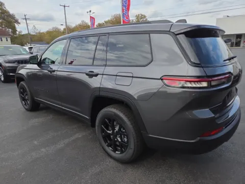 More photos of 2025 Jeep Grand Cherokee L Altitude X at Outten Chrysler Dodge Jeep RAM of Hamburg, PA