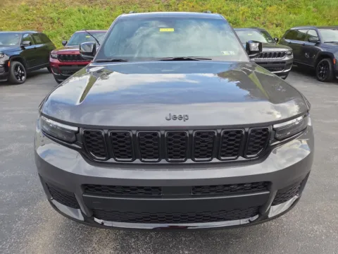 More photos of 2025 Jeep Grand Cherokee L Altitude X at Outten Chrysler Dodge Jeep RAM of Hamburg, PA