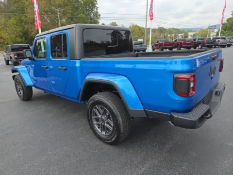 More photos of 2025 Jeep Gladiator Sport S at Outten Chrysler Dodge Jeep RAM of Hamburg, PA