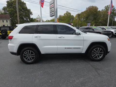 Photos of 2022 Jeep Grand Cherokee WK Limited for sale in Hamburg, PA at Outten Chrysler Dodge Jeep RAM of Hamburg
