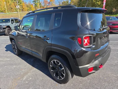 More photos of 2023 Jeep Renegade Trailhawk at Outten Chrysler Dodge Jeep RAM of Hamburg, PA