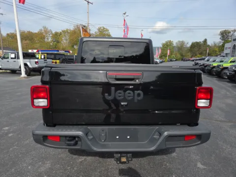 More photos of 2023 Jeep Gladiator Sport S at Outten Chrysler Dodge Jeep RAM of Hamburg, PA