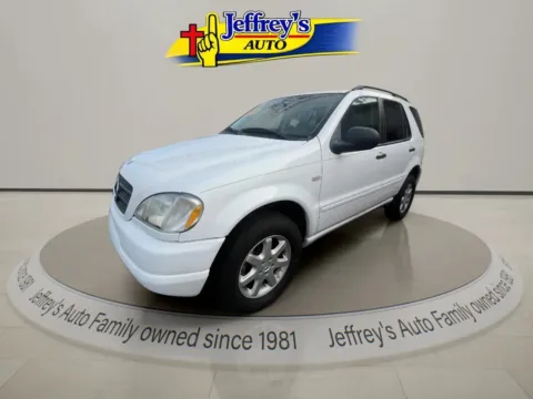 Another view of 1999 MERCEDES-BENZ ML 430 for sale in Scottsburg, IN at Jeffrey's Auto Exchange, Inc.