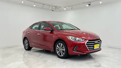 Another view of 2017 HYUNDAI ELANTRA SE for sale in Scottsburg, IN at Jeffrey's Auto Exchange, Inc.