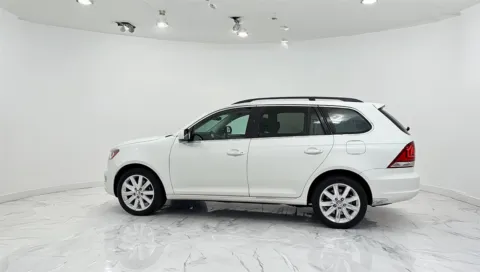 Another view of 2013 VOLKSWAGEN JETTA SPORTWAGEN S PZEV for sale in Scottsburg, IN at Jeffrey's Auto Exchange, Inc.