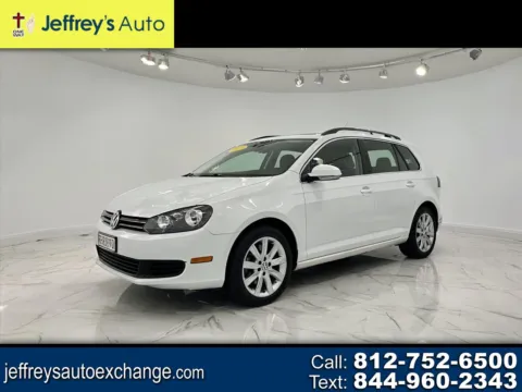 White 2013 VOLKSWAGEN JETTA SPORTWAGEN S PZEV for sale in Scottsburg, IN