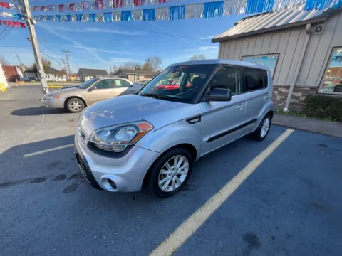 Photos of 2013 KIA SOUL BASE for sale in Scottsburg, IN at Jeffrey's Auto Exchange, Inc.