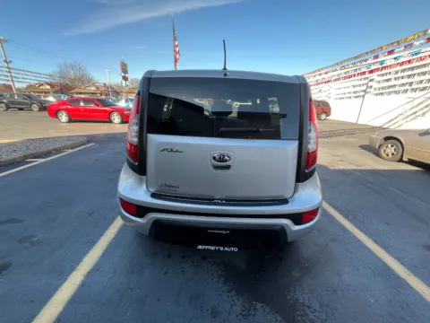More photos of 2013 KIA SOUL BASE at Jeffrey's Auto Exchange, Inc., IN