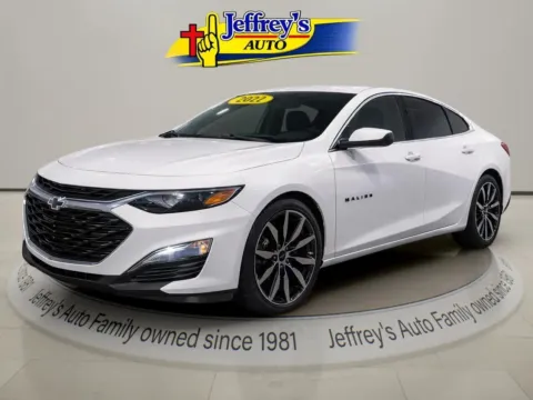 White 2022 CHEVROLET MALIBU RS for sale in Scottsburg, IN