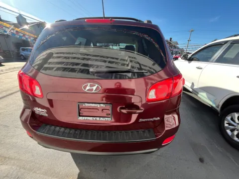 More photos of 2009 HYUNDAI SANTA FE GLS at Jeffrey's Auto Exchange, Inc., IN