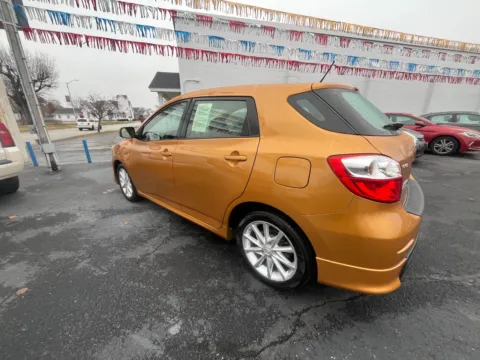 More photos of 2009 TOYOTA MATRIX S at Jeffrey's Auto Exchange, Inc., IN