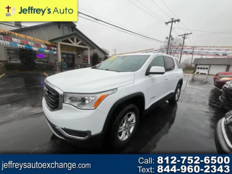 White 2019 GMC ACADIA SLE-1 for sale in Scottsburg, IN