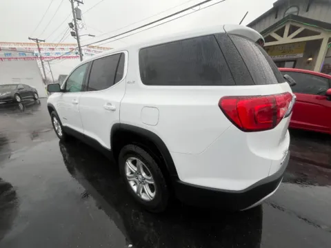 More photos of 2019 GMC ACADIA SLE-1 at Jeffrey's Auto Exchange, Inc., IN