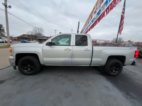 Another view of 2015 CHEVROLET SILVERADO 1500 LT for sale in Scottsburg, IN at Jeffrey's Auto Exchange, Inc.