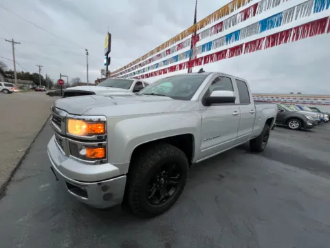 Photos of 2015 CHEVROLET SILVERADO 1500 LT for sale in Scottsburg, IN at Jeffrey's Auto Exchange, Inc.