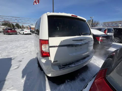 More photos of 2012 CHRYSLER TOWN AND COUNTR TOURING at Jeffrey's Auto Exchange, Inc., IN