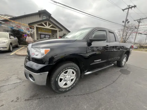 Black 2011 TOYOTA TUNDRA GRADE for sale in Scottsburg, IN