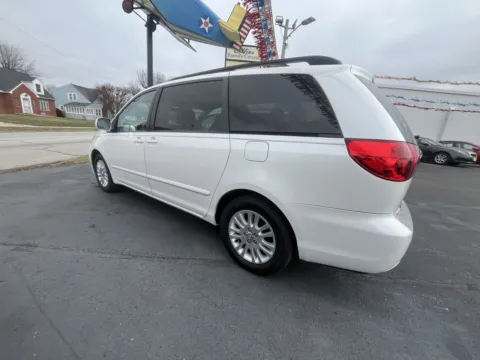 More photos of 2010 TOYOTA SIENNA XLE at Jeffrey's Auto Exchange, Inc., IN