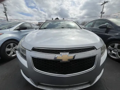 Another view of 2013 CHEVROLET CRUZE 1LT AUTO for sale in Scottsburg, IN at Jeffrey's Auto Exchange, Inc.