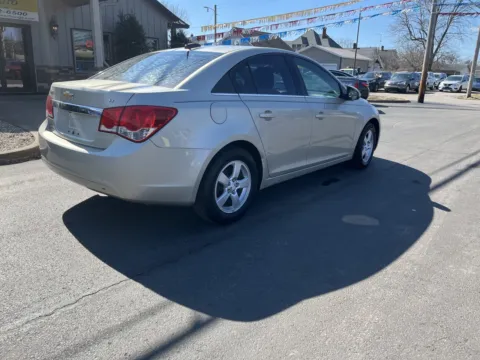 More photos of 2016 CHEVROLET CRUZE LIMITED 1LT AUTO at Jeffrey's Auto Exchange, Inc., IN