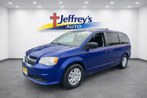 Blue 2018 DODGE GRAND CARAVAN SE for sale in Scottsburg, IN