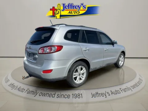 More photos of 2011 HYUNDAI SANTA FE SE at Jeffrey's Auto Exchange, Inc., IN