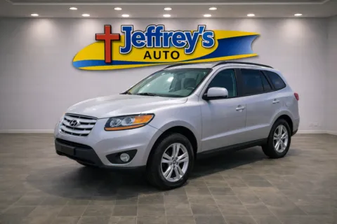 Silver 2011 HYUNDAI SANTA FE SE for sale in Scottsburg, IN