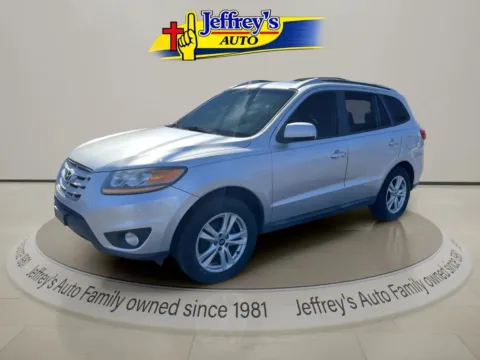 Photos of 2011 HYUNDAI SANTA FE SE for sale in Scottsburg, IN at Jeffrey's Auto Exchange, Inc.