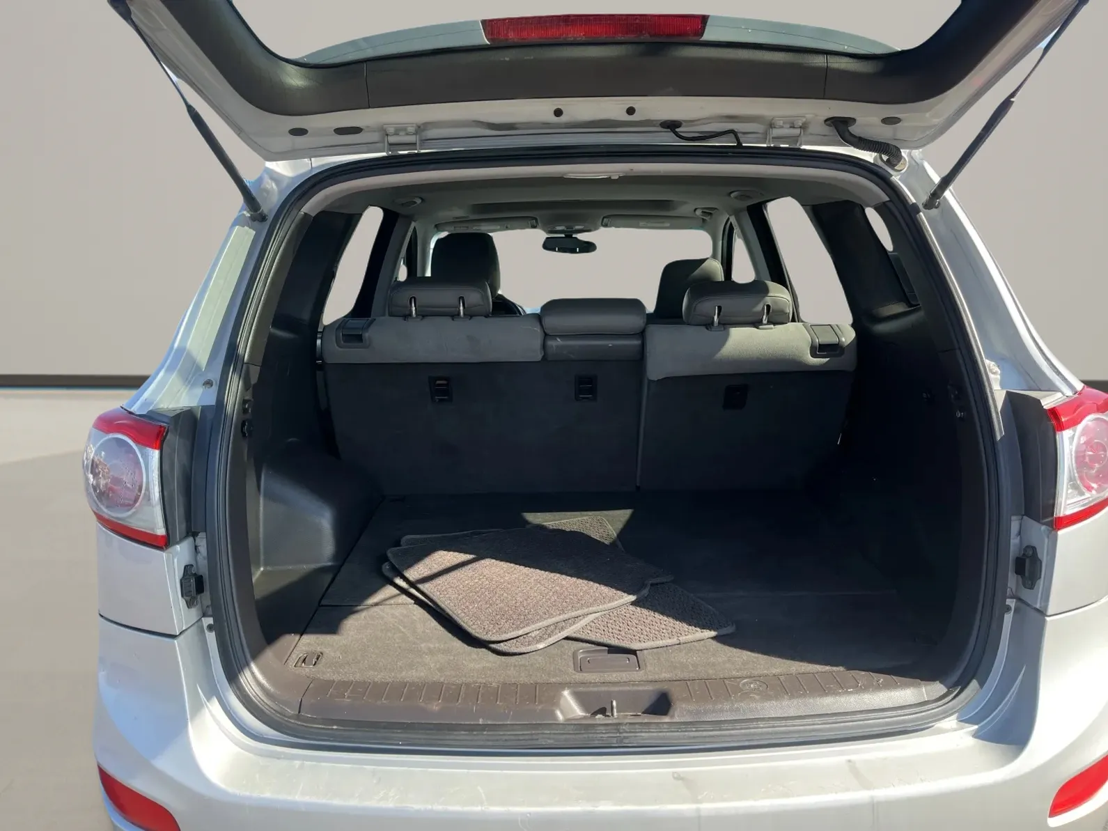 2011 Hyundai Santa Fe SE - Photo 12