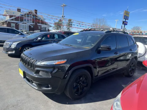 Another view of 2016 JEEP CHEROKEE LIMITED for sale in Scottsburg, IN at Jeffrey's Auto Exchange, Inc.