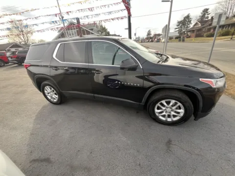 More photos of 2021 CHEVROLET TRAVERSE LS at Jeffrey's Auto Exchange, Inc., IN
