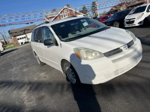 More photos of 2005 TOYOTA SIENNA CE 7 PASSENGER at Jeffrey's Auto Exchange, Inc., IN